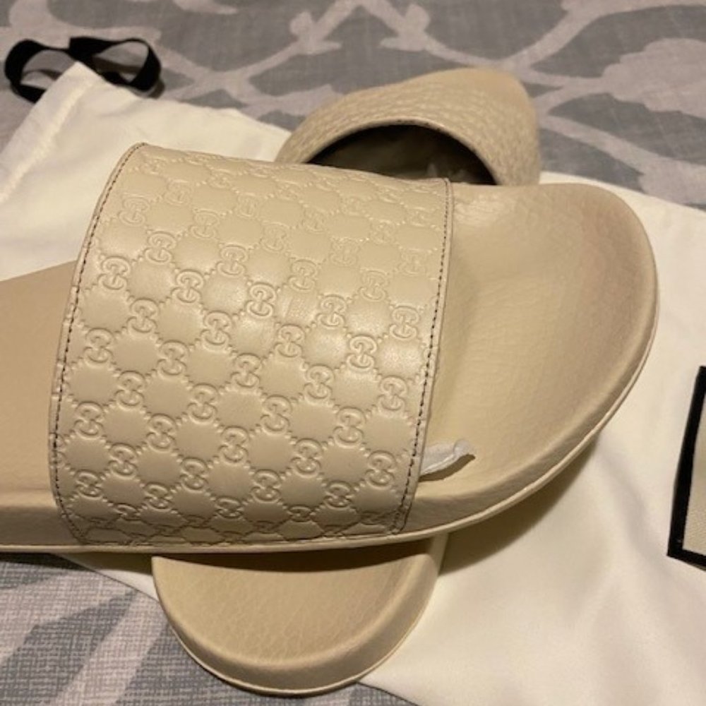 Gucci Cream Sandals